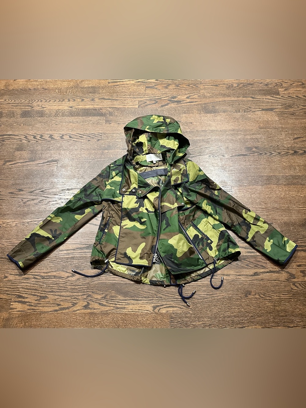 Veronica Beard Hero Camo Parka Camouflage Hooded Rain Jacket - Green/Brown